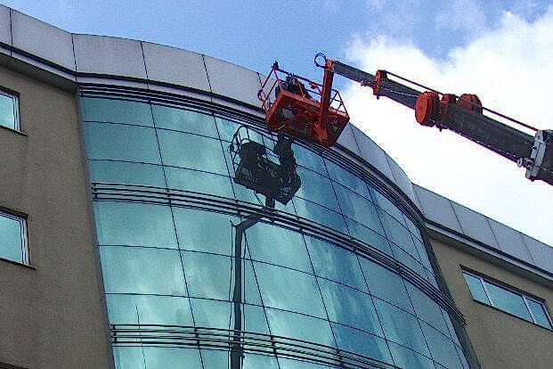 Dış cephe cam temizliği Dış cephe cam temizliği