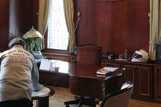 Ev temizlik şirketi temizlik personeli
